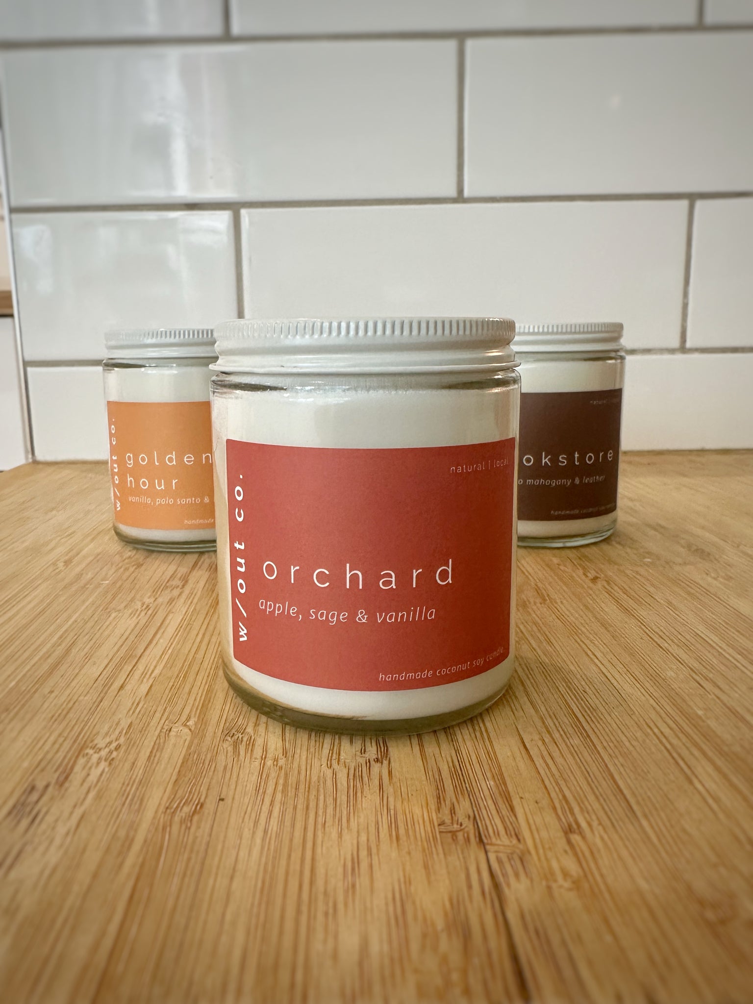 Orchard candle - apple, vanilla, sage