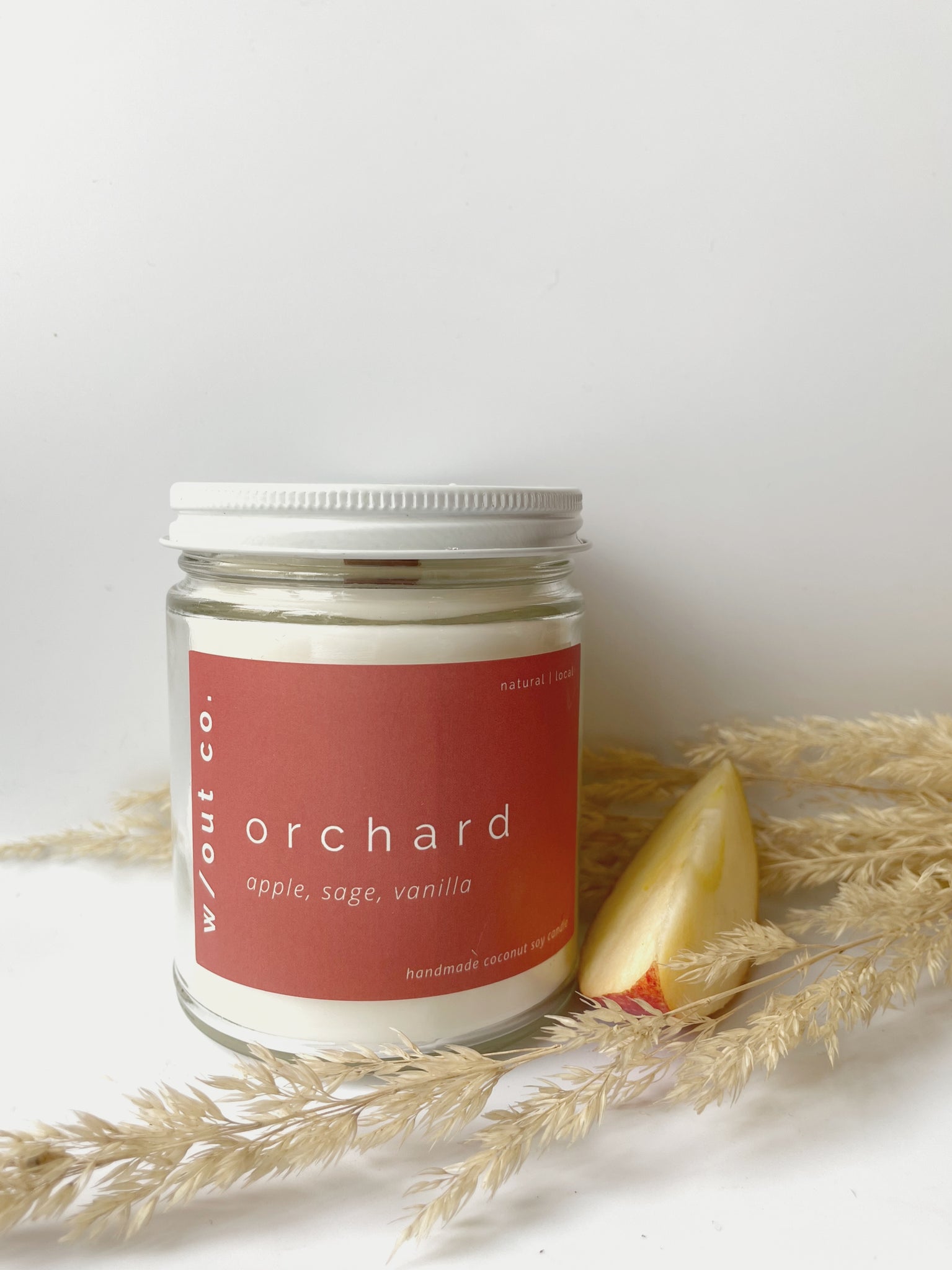 Orchard candle - apple, vanilla, sage